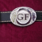 egyedi monogramos övcsat